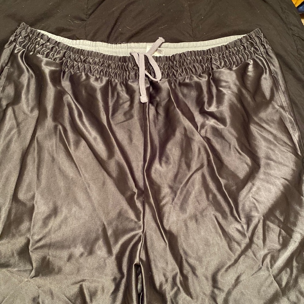 Mens active wear shorts. Size XL
